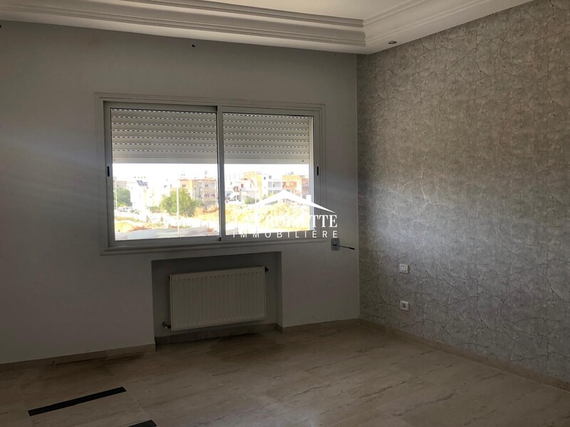 Appartement S+2 à Ain Zaghouan Nord